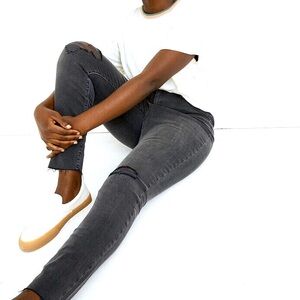 Madewell Black Curvy High Rise Skinny Size 27